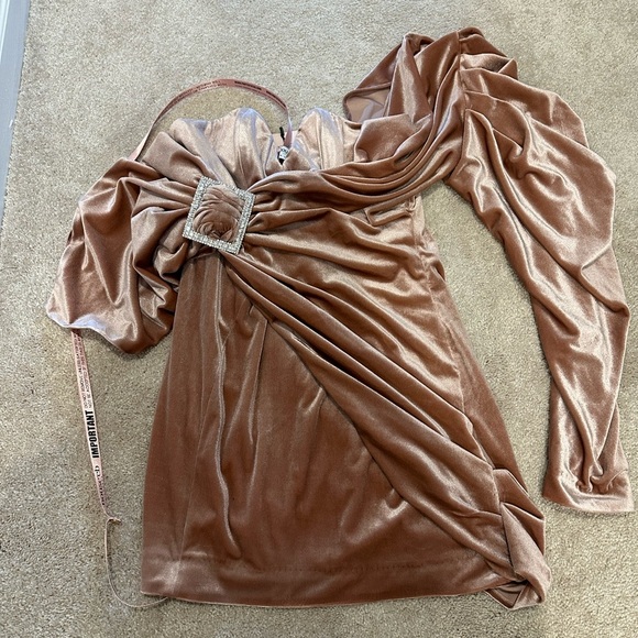 HOUSE OF CB Tamara One Shoulder Velvet Mini Dress - Nude Size L NWT - Picture 4 of 5